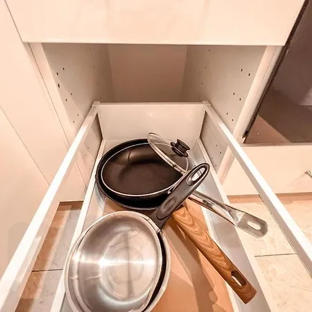 Quiet Sunviet Stay, Pool & Morning Sun Balcony Cs021 *