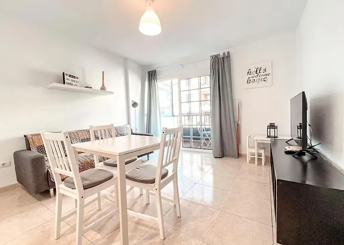 Quiet Sunviet Stay, Pool & Morning Sun Balcony Cs021 公寓 卡亚俄萨尔瓦赫