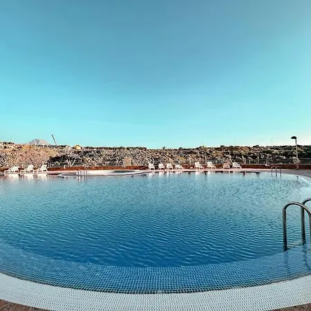 Quiet Sunviet Stay, Pool & Morning Sun Balcony Cs021 *