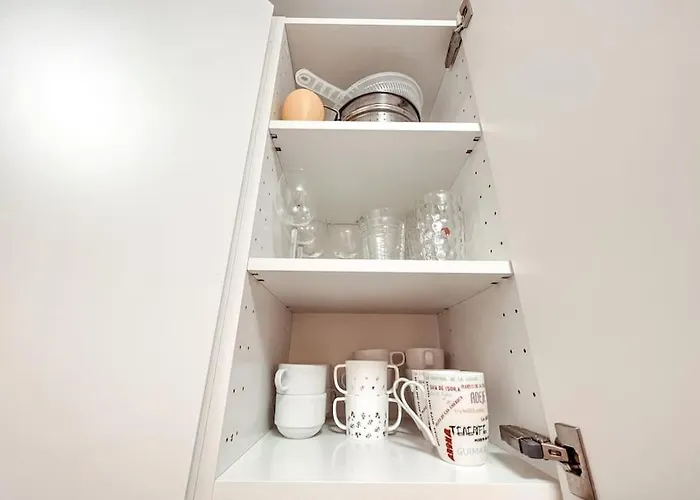 Quiet Sunviet Stay, Pool & Morning Sun Balcony Cs021